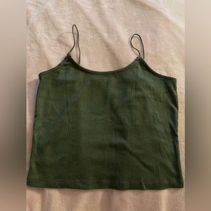 No boundaries green cropped tank